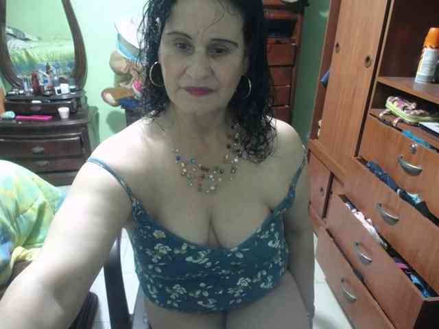 jazmin-mature webcam
