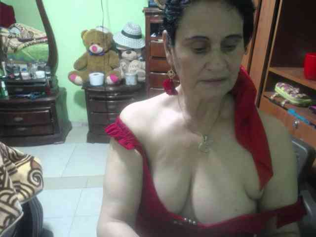 jazmin-mature webcam