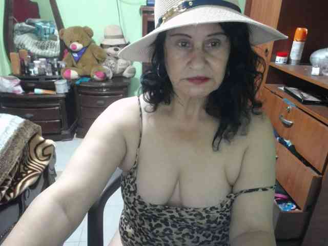 jazmin-mature webcam