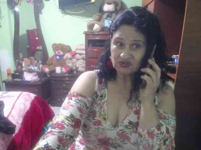 jazmin-mature webcam