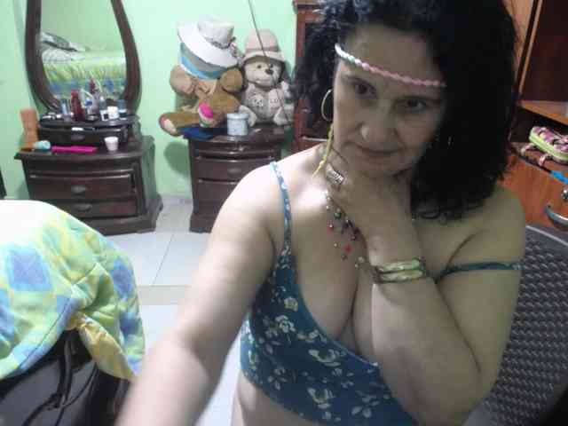 jazmin-mature webcam