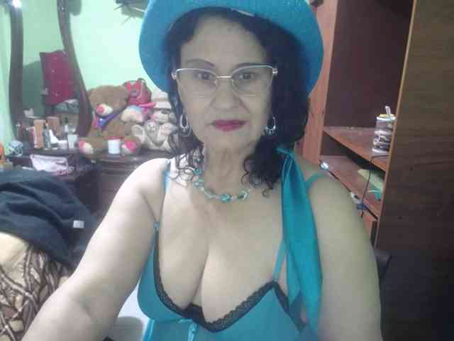 jazmin-mature webcam