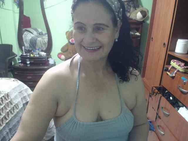 jazmin-mature webcam