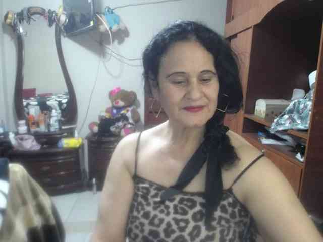 jazmin-mature webcam