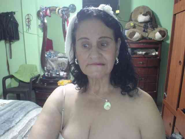 jazmin-mature webcam