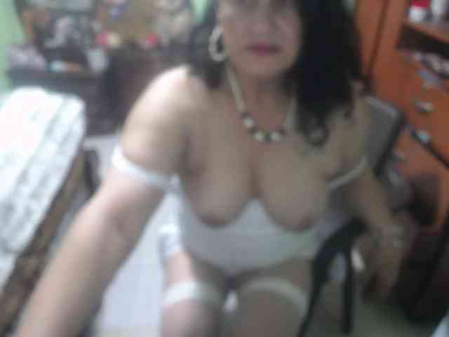 jazmin-mature webcam