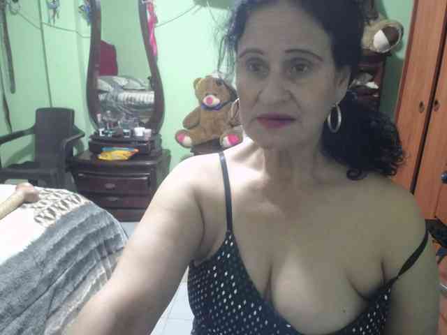 jazmin-mature webcam