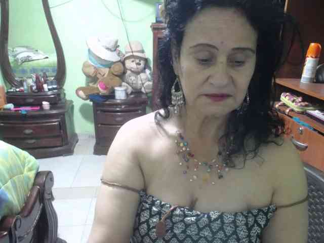 jazmin-mature webcam