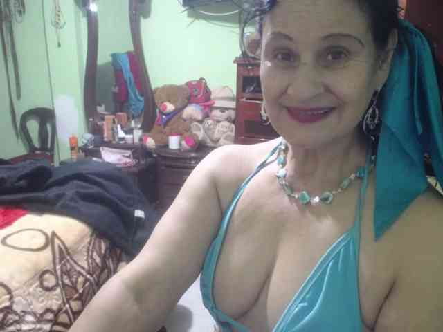 jazmin-mature webcam