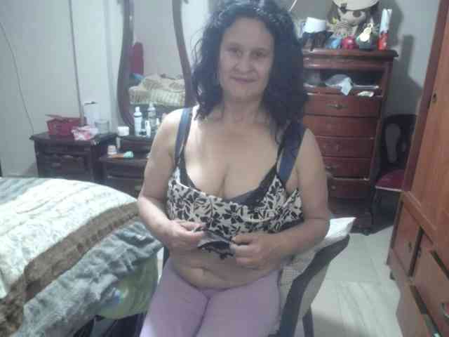 jazmin-mature Live Webcam on BongaCams