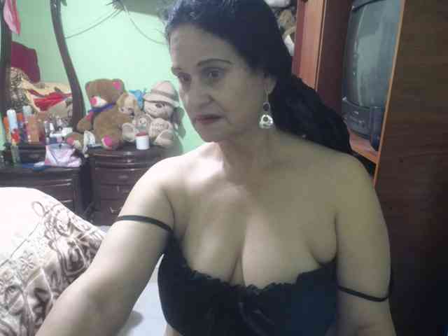 jazmin-mature webcam