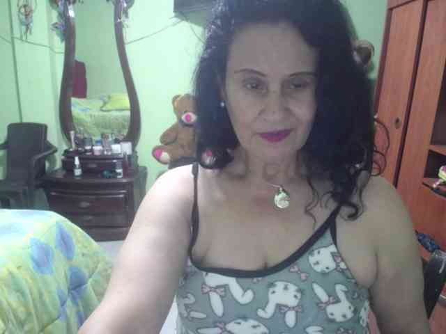 jazmin-mature webcam
