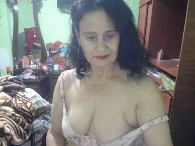 jazmin-mature webcam