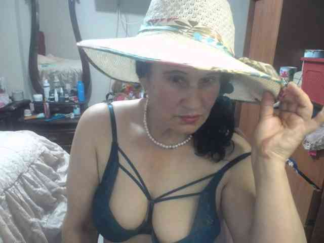 jazmin-mature webcam