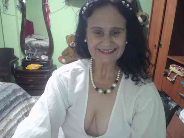 jazmin-mature webcam
