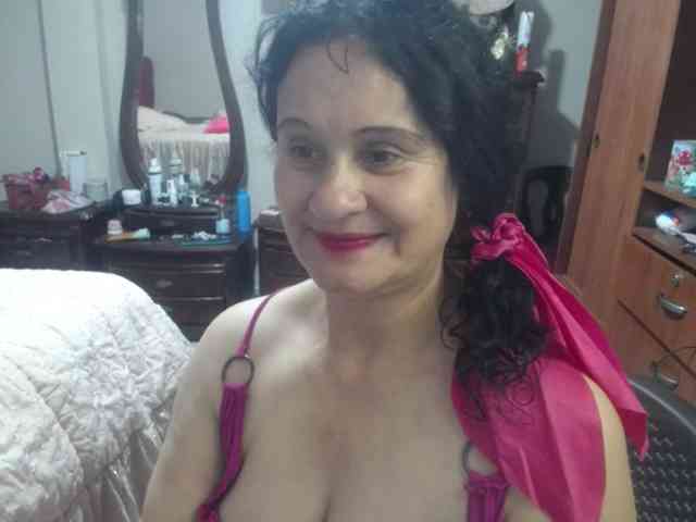 jazmin-mature webcam