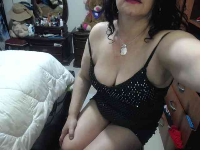 jazmin-mature webcam