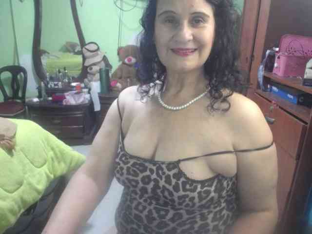 jazmin-mature webcam