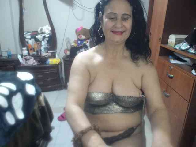 jazmin-mature webcam