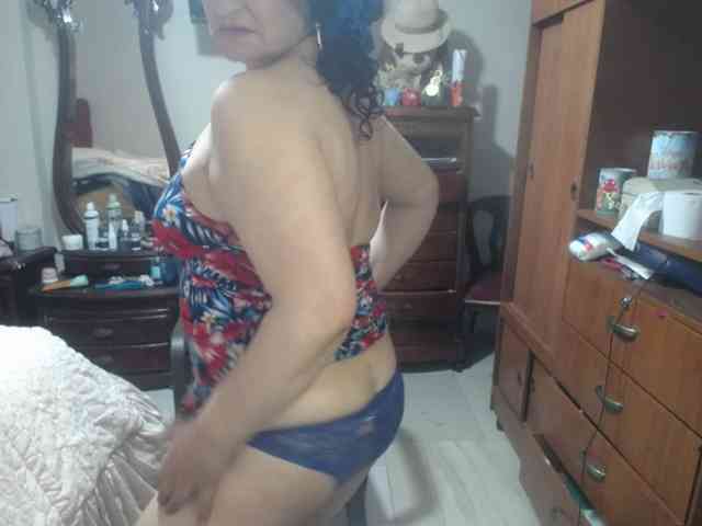 jazmin-mature webcam