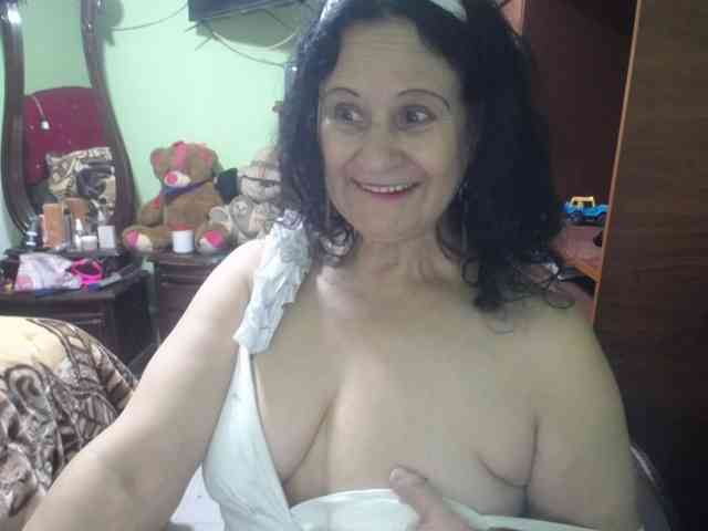 jazmin-mature webcam