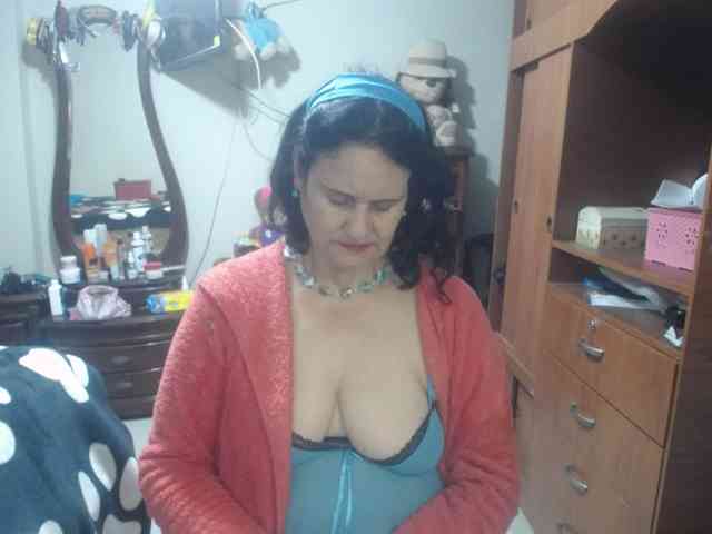 jazmin-mature webcam