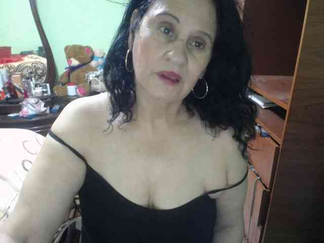 jazmin-mature webcam