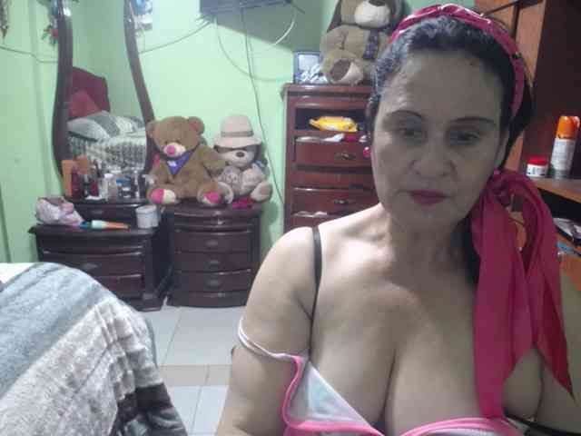 jazmin-mature webcam