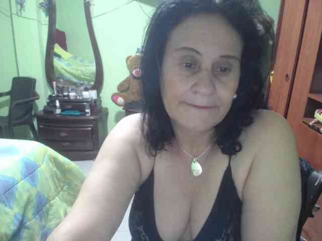 jazmin-mature webcam