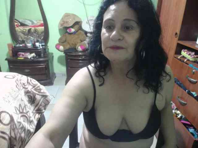 jazmin-mature webcam