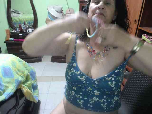 jazmin-mature webcam