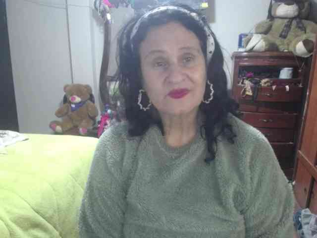 jazmin-mature webcam