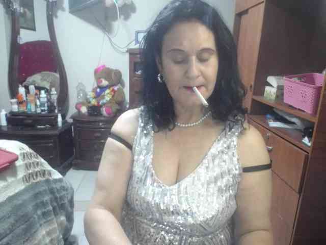 jazmin-mature webcam