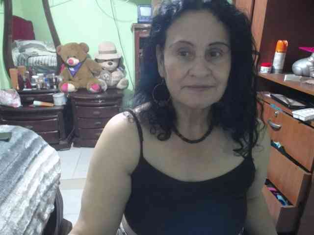 jazmin-mature webcam