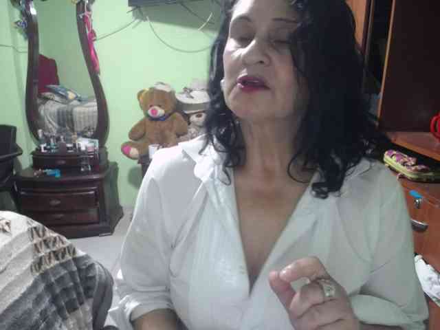 jazmin-mature webcam