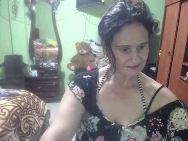 jazmin-mature webcam