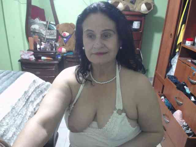 jazmin-mature webcam