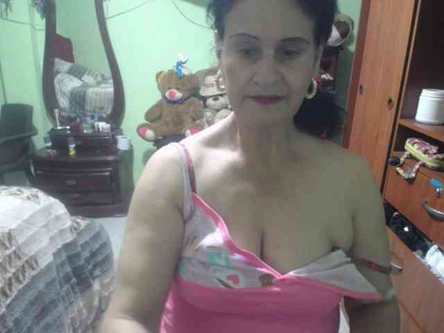 jazmin-mature webcam