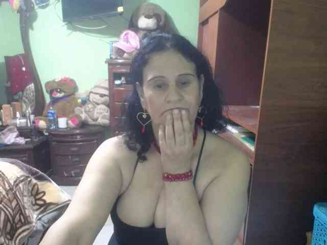 jazmin-mature webcam