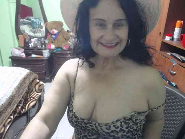 jazmin-mature webcam
