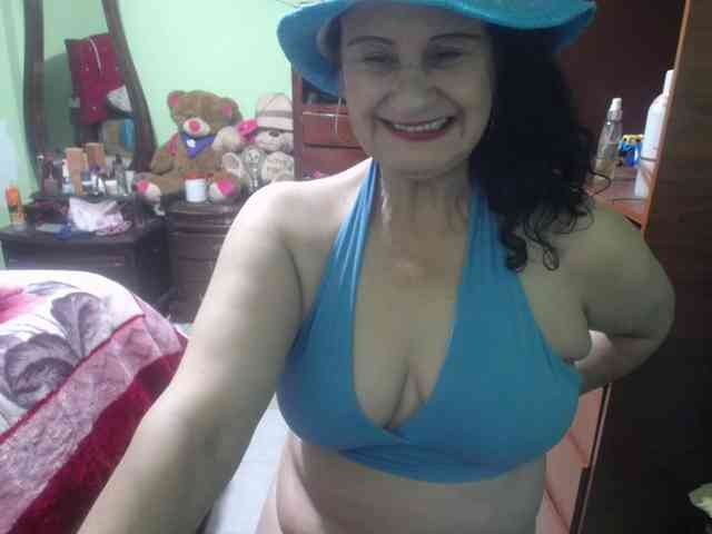 jazmin-mature webcam