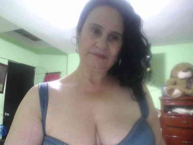 jazmin-mature webcam