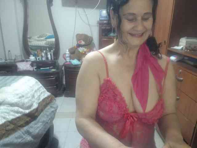 jazmin-mature webcam