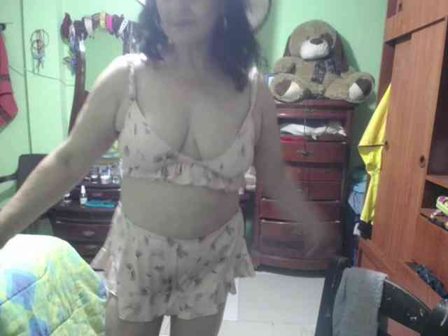jazmin-mature webcam