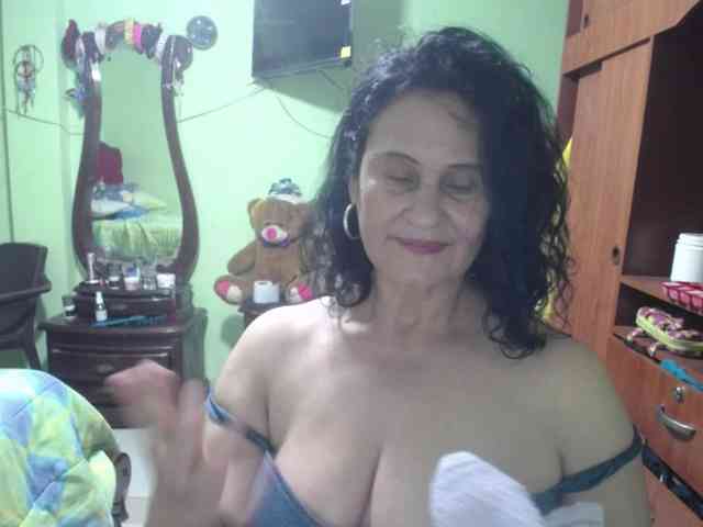 jazmin-mature webcam