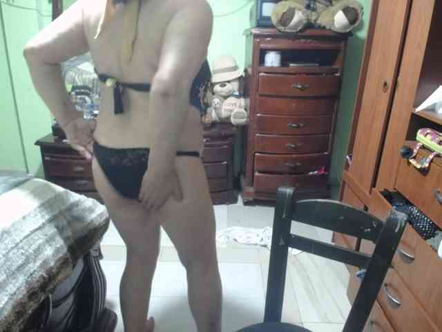jazmin-mature webcam