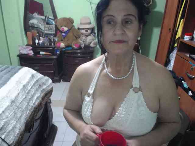jazmin-mature webcam