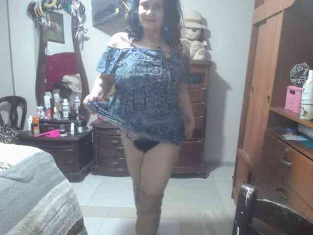 jazmin-mature webcam