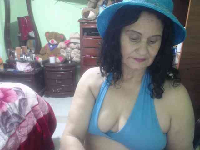 jazmin-mature webcam