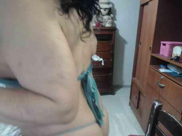 jazmin-mature webcam